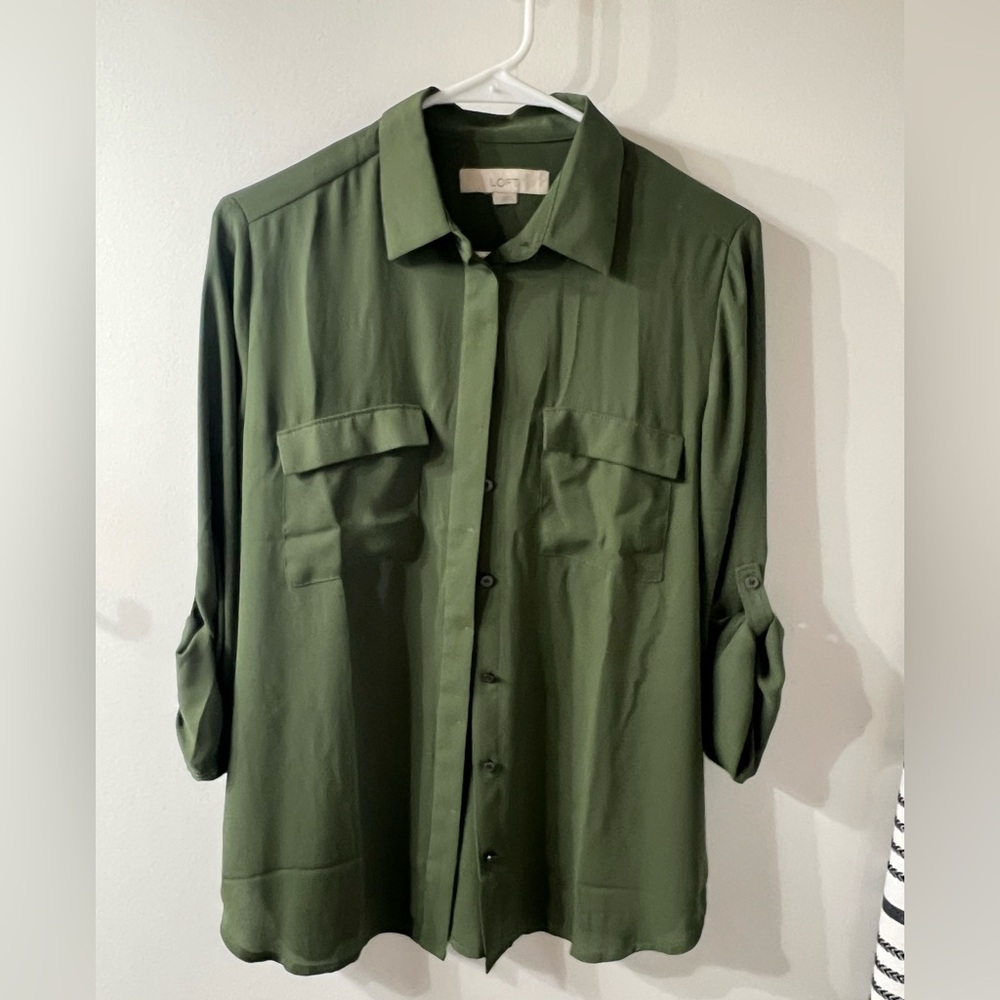 LOFT Olive Green Button-Up Blouse. Small. Few wears.